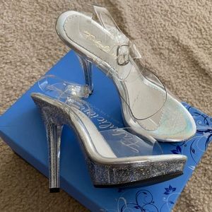 The Shoe Fairy Nova, brand new, size 5